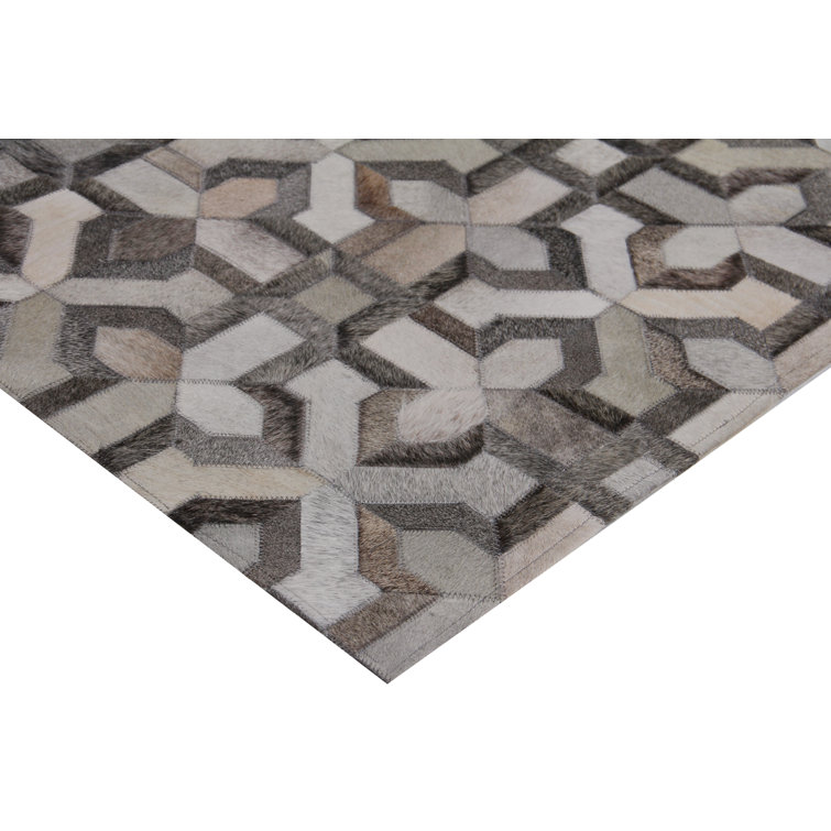 Handmade Ivory Geometric Cowhide Rug 5' x 8'