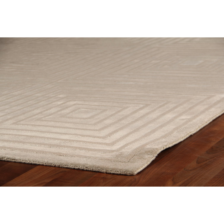 Sleek Silver Geometric 8' x 10' Hand-Loomed Viscose Rug