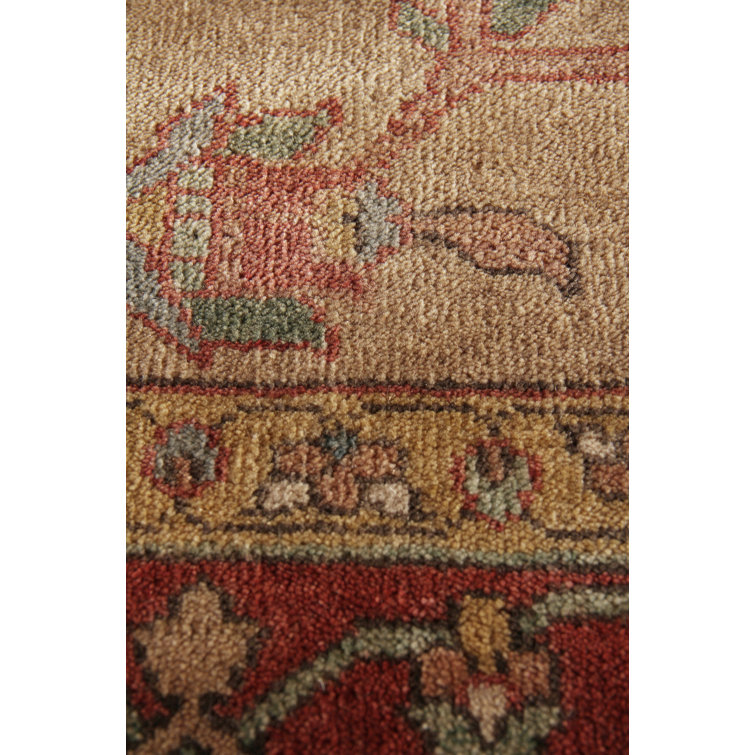 Elegant Serapi Hand-Knotted Wool Rectangular Rug in Red, 8' x 10'