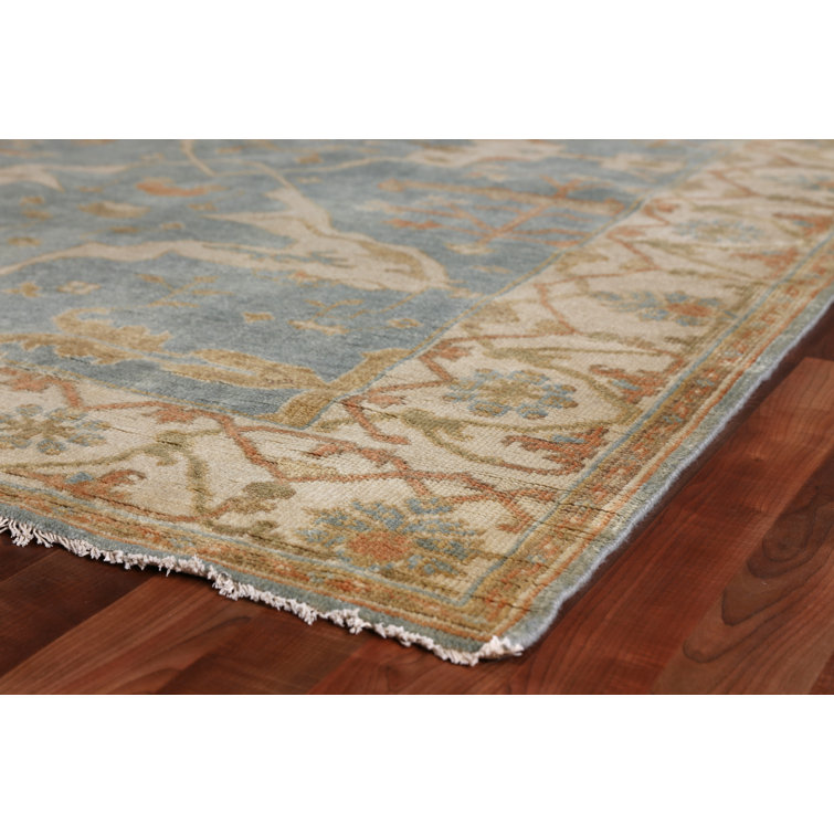 Ivory Oriental Elegance 6' x 9' Hand-Knotted Wool Area Rug