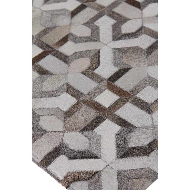 Handmade Ivory Geometric Cowhide Rug 5' x 8'