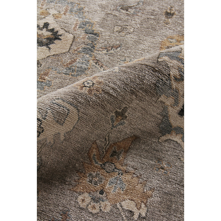 Pewter Elegance 8' x 10' Hand-Knotted Viscose-Cotton-Silk Rug