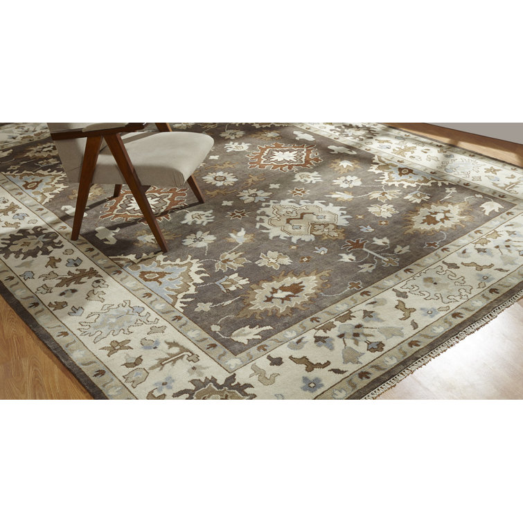 Hand-Knotted Ivory and Brown Wool 9' x 12' Area Rug