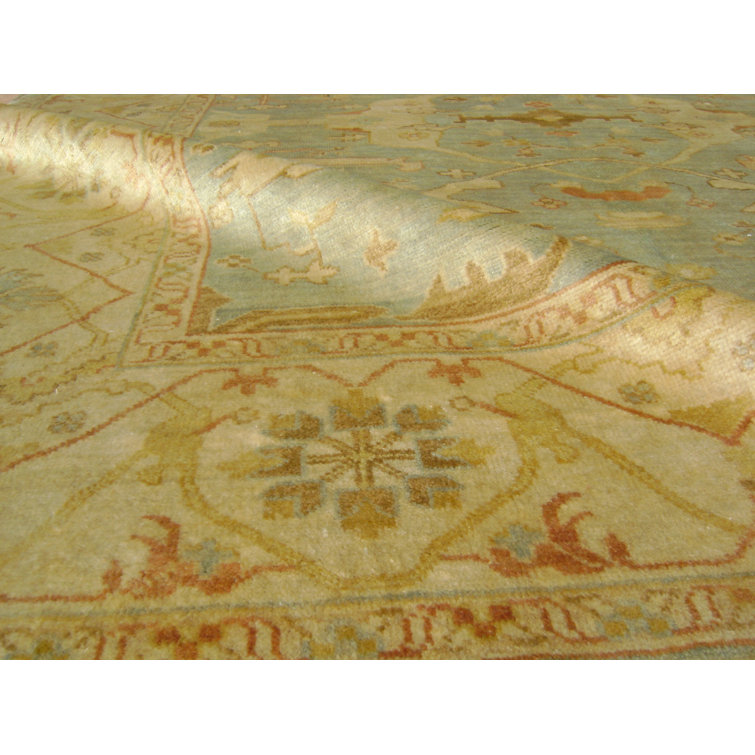 Ivory Oriental Elegance 6' x 9' Hand-Knotted Wool Area Rug