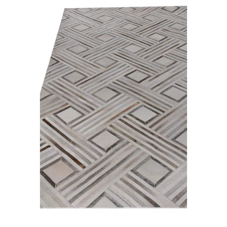 Handmade Ivory Geometric Cowhide Area Rug, 5' x 8'
