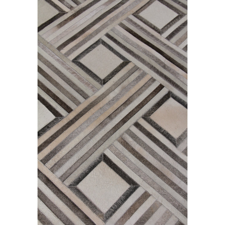 Handmade Ivory Geometric Cowhide Area Rug, 5' x 8'