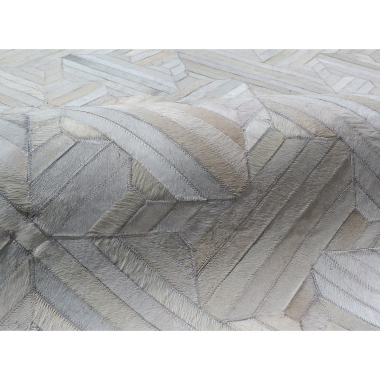 Ivory Geometric Handmade Cowhide Rectangular Rug 5' x 8'