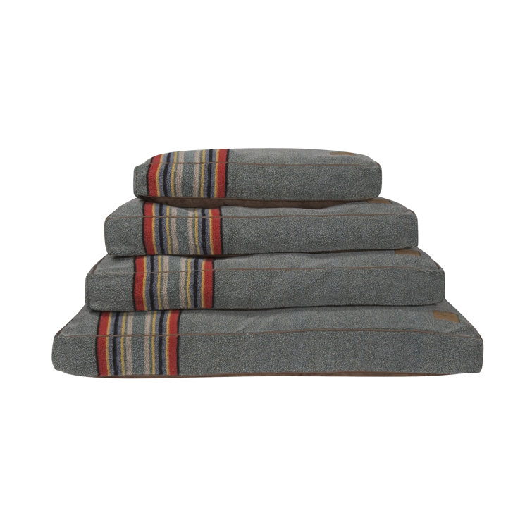 Heather Green Faux Suede Medium Outdoor Pet Bed