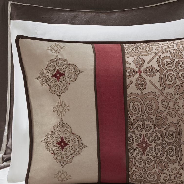 Red Jacquard Queen 24-Piece Microfiber Bedding Set