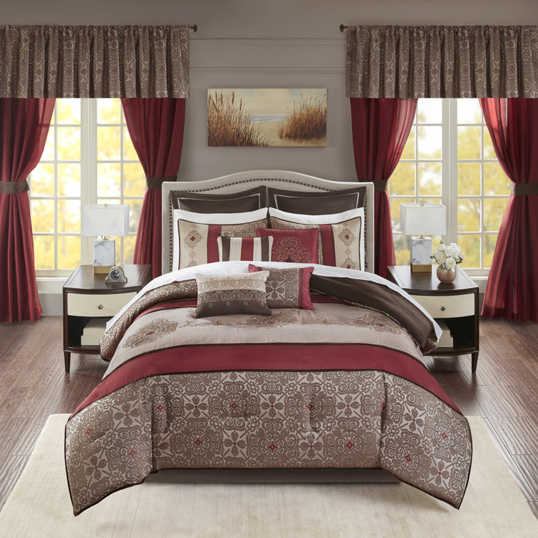 Red Jacquard Queen 24-Piece Microfiber Bedding Set