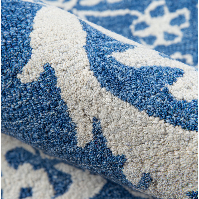 Hand-Tufted Blue Wool Rectangular Area Rug 3'6" x 5'6"