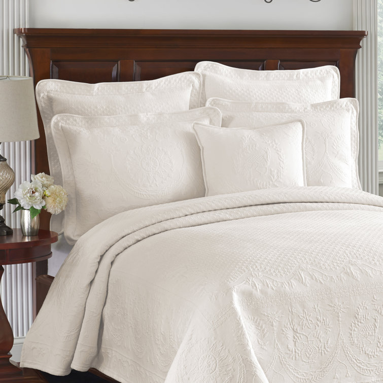 Ivory Full Cotton Reversible Matelasse Coverlet