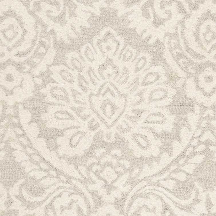 Handmade Floral Elegance Silver/Ivory Wool Round Rug