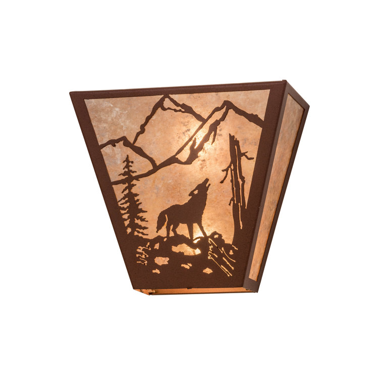 Rustic Silver Mica 13'' Wolf Motif Ambient Sconce