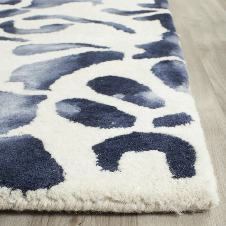 Ivory and Navy Hand-Tufted Wool Round Area Rug