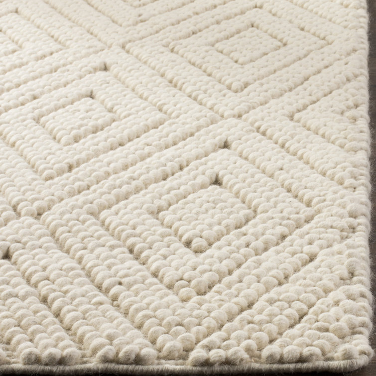 Handmade Ivory Diamond Trellis Wool and Cotton Rug
