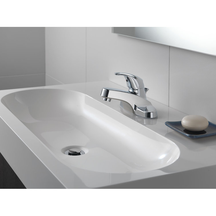Elegant Core Single-Handle Chrome Bathroom Faucet with ADA Compliance