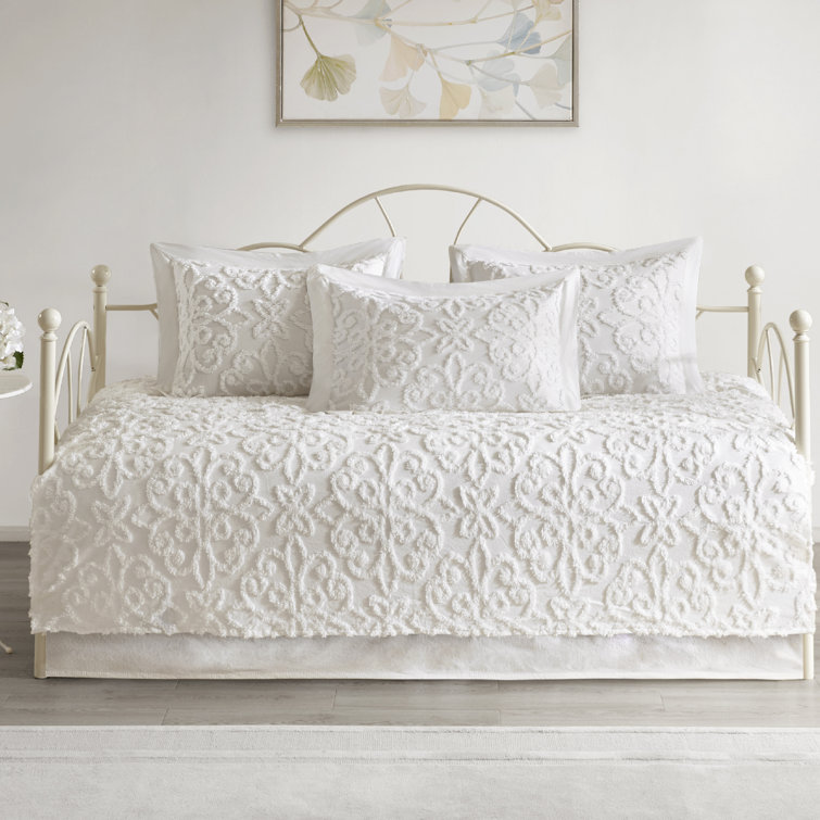 Bright White Medallion Cotton Chenille Cozy Daybed Set, 5 Piece