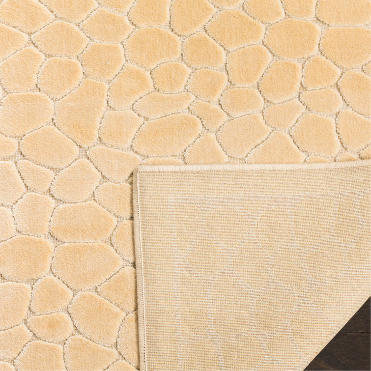 Creme Geometric Tufted Viscose Chenille Area Rug 5'3" x 7'6"