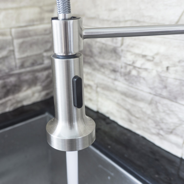 Brushed Nickel Single Handle Pull-Out Kitchen Faucet