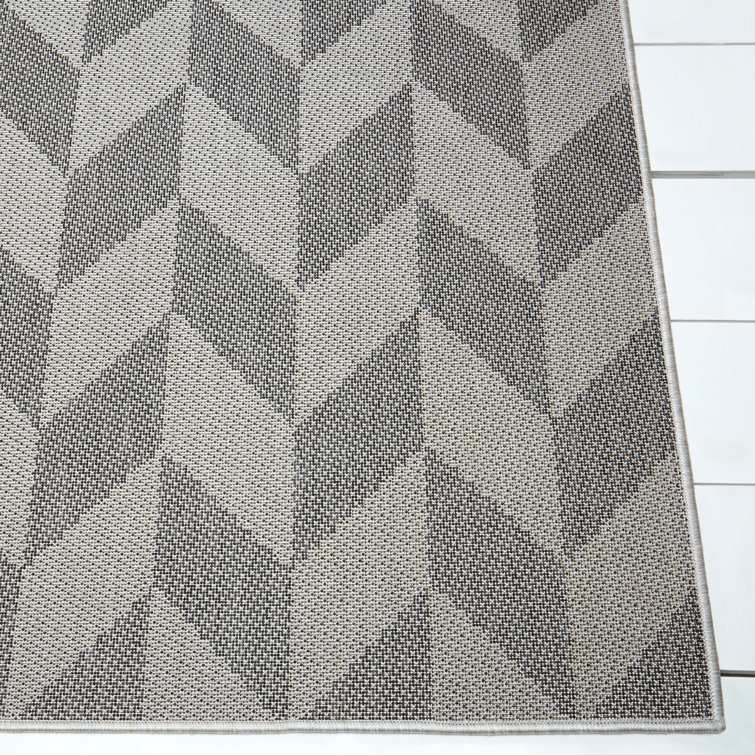 Black and Gray Geometric Synthetic Indoor/Outdoor Rug