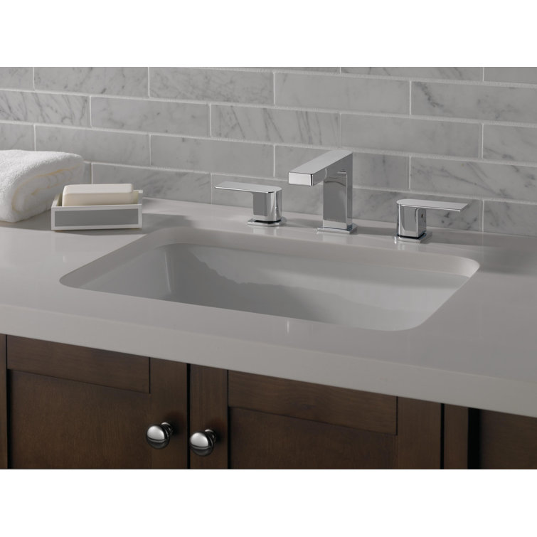 Xander Chrome Polished 2-Handle Widespread Bathroom Faucet