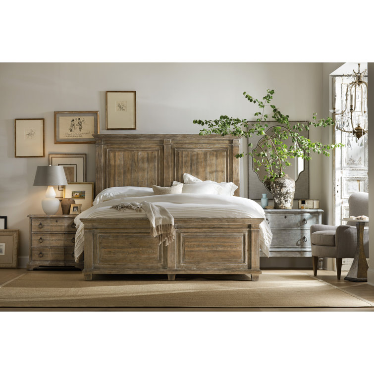Estate Elegance Queen Panel Bed with Brush-Painted Wood Headboard