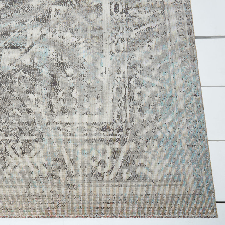 Gray Medallion 8' x 10' Synthetic Easy Care Rug
