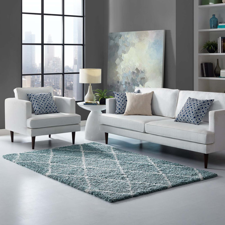Toryn Dark Gray and Ivory Diamond Trellis Shag Area Rug