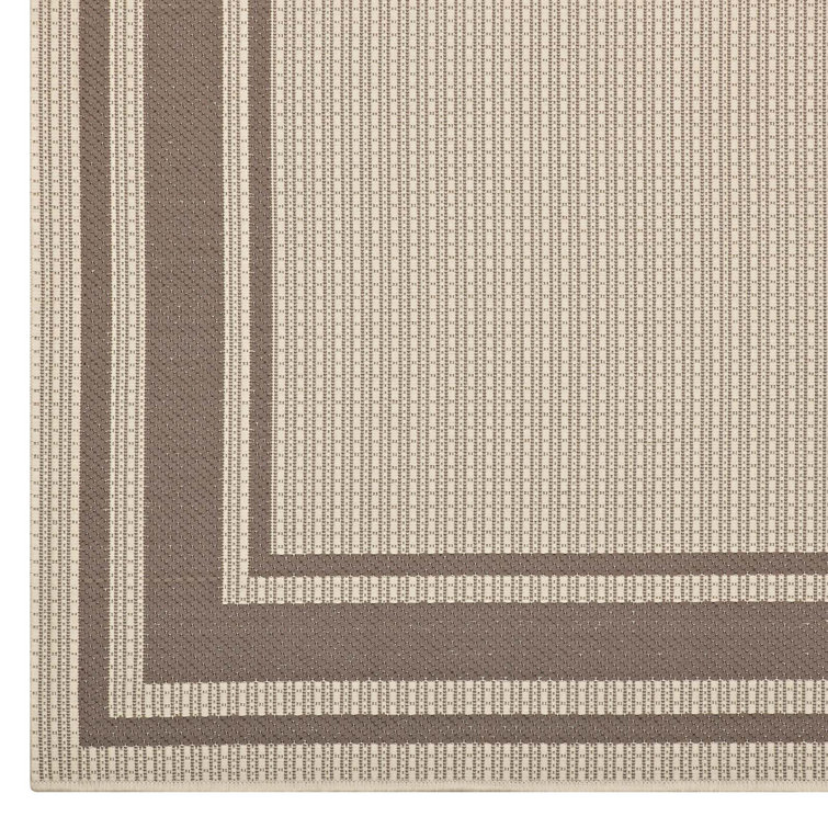 Elegant Gray and Beige Synthetic 8' x 10' Indoor/Outdoor Area Rug