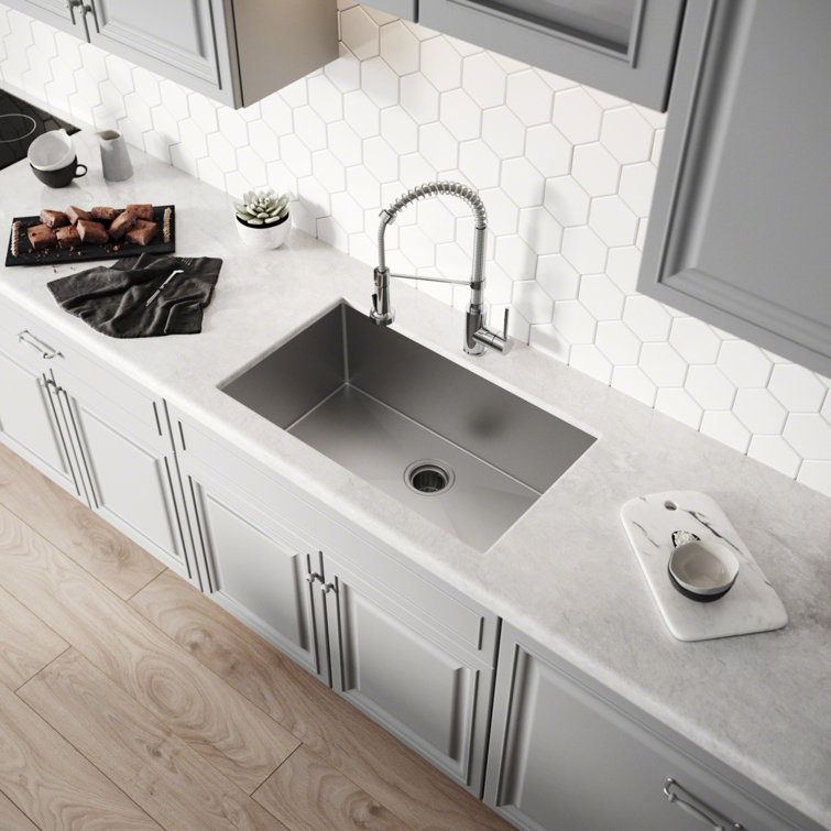 32-Inch Stainless Steel Single Bowl Undermount Kitchen Sink with Garbage Disposal