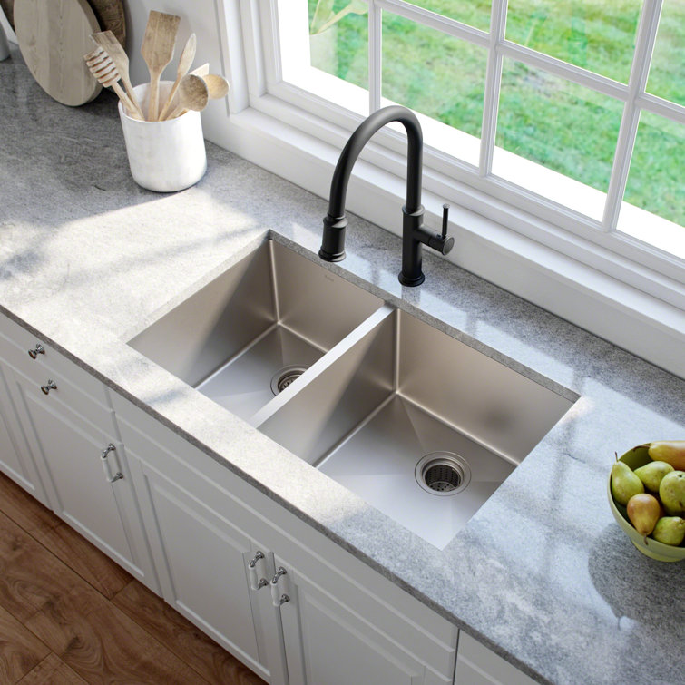 Kraus 33'' Satin Stainless Steel Double Bowl Undermount Kitchen Sink
