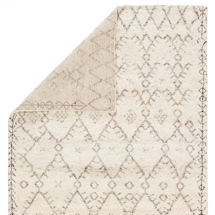 Zuri Ivory and Walnut Geometric Hand-Knotted Wool Rug - 5'x8'