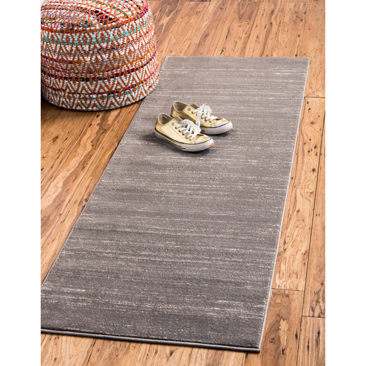 Gray Synthetic Stain-Resistant Indoor Runner Rug