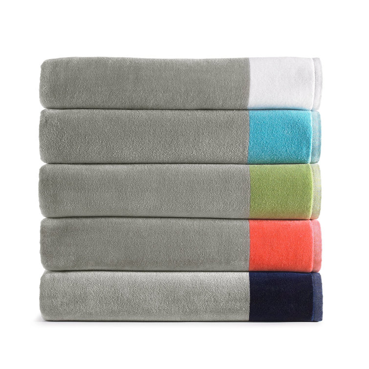 Gray and Multicolor Cotton Terrycloth Beach Towel 70'' x 40''