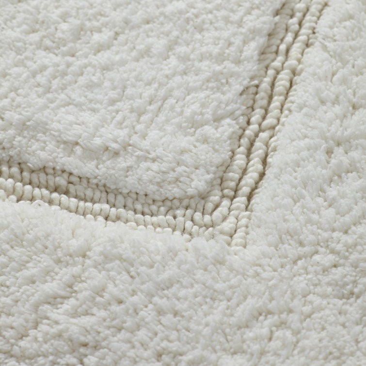 White Cotton Non-Slip Bath Mat Set, 2-Pack