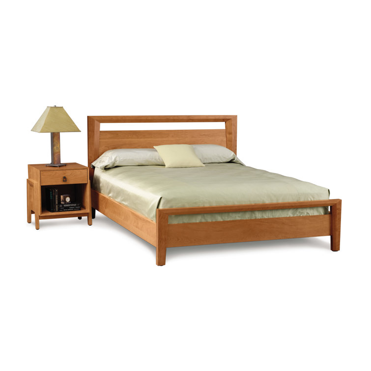 Sleek Mansfield Queen Platform Bed in Natural Cherry