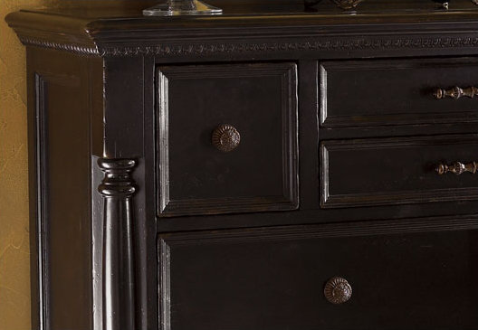 Kingstown 68'' Black Traditional Triple Dresser with 8 Drawers