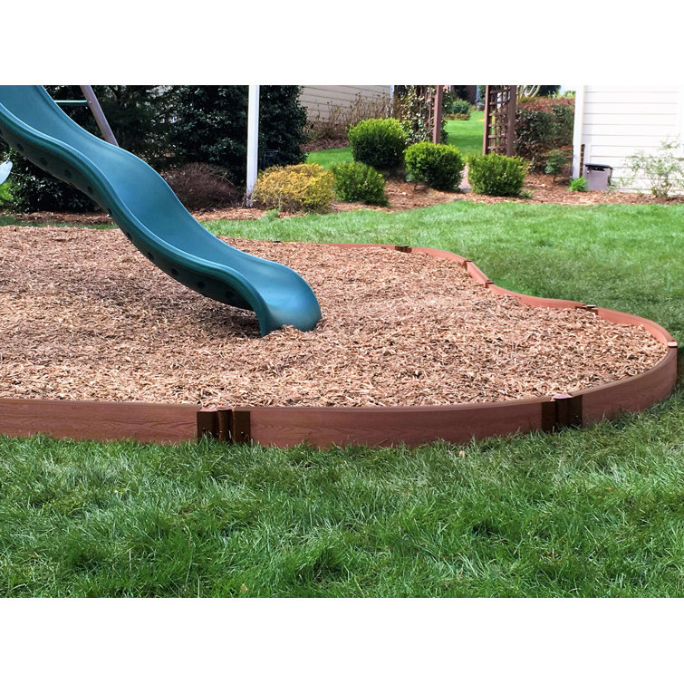 Classic Sienna Curved Playground Border with Wood-Grain Finish