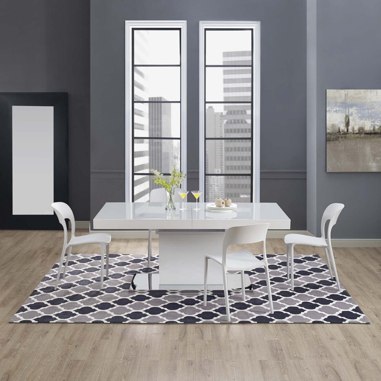 Charcoal and Black 8' x 10' Synthetic Trellis Area Rug