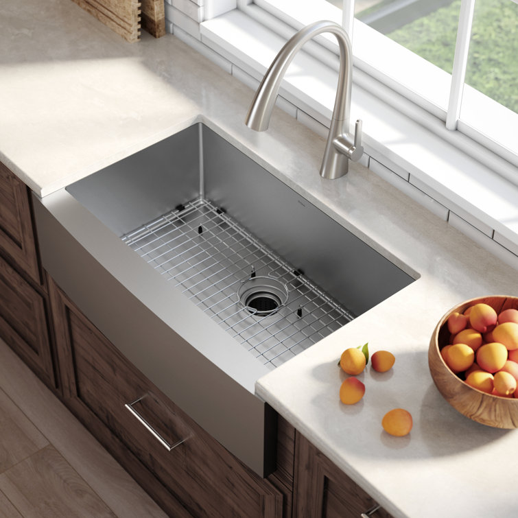 33-Inch Stainless Steel Farmhouse Single Bowl Kitchen Sink with Garbage Disposal