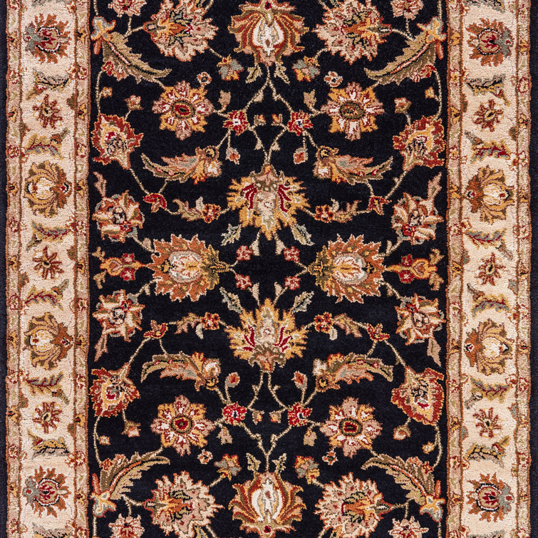 Selene Black and Beige Hand-Tufted Wool Rug 2'6" x 4'
