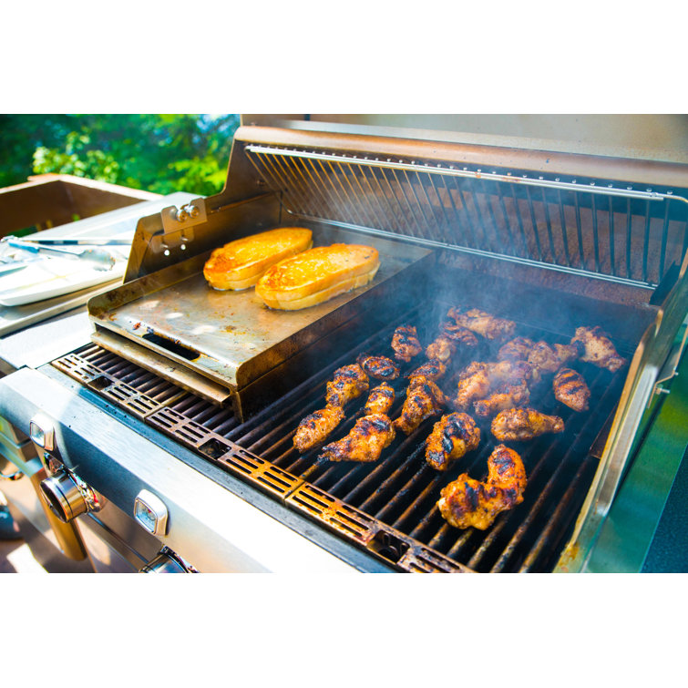 Heavy-Duty Stainless Steel Griddle with Drip Tray