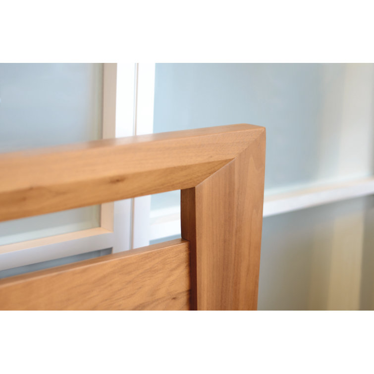Sleek Mansfield Queen Platform Bed in Natural Cherry