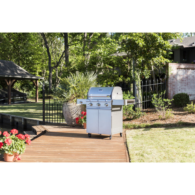 Saber Stainless Steel 3-Burner Propane Gas Grill with Side Burner
