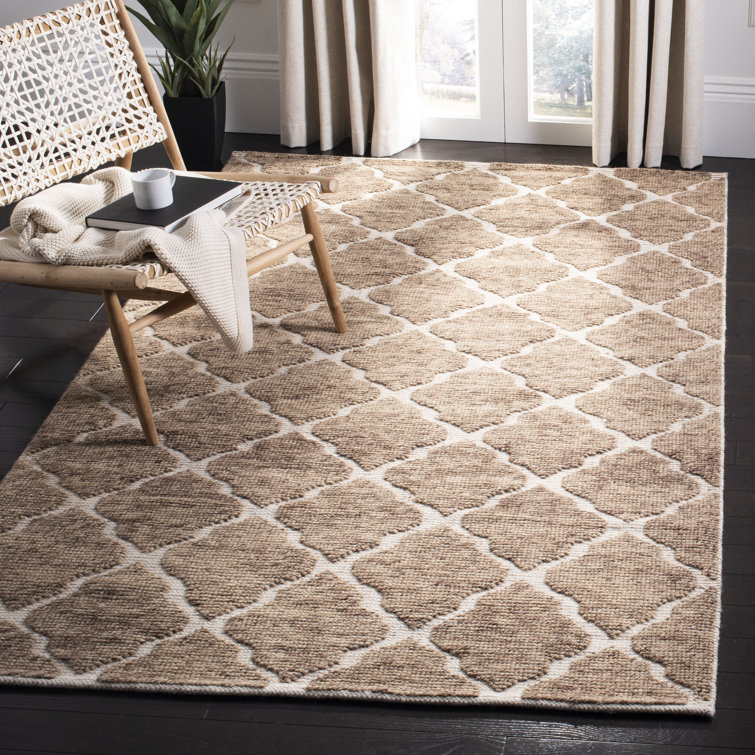 Ivory Geometric Handmade Wool 4' x 6' Tufted Area Rug