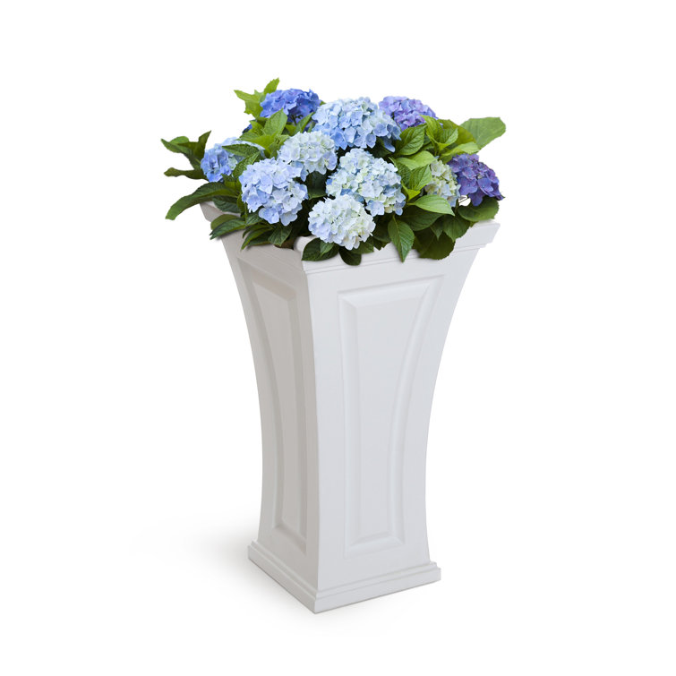 Cambridge Tall White Polyethylene Outdoor Planter