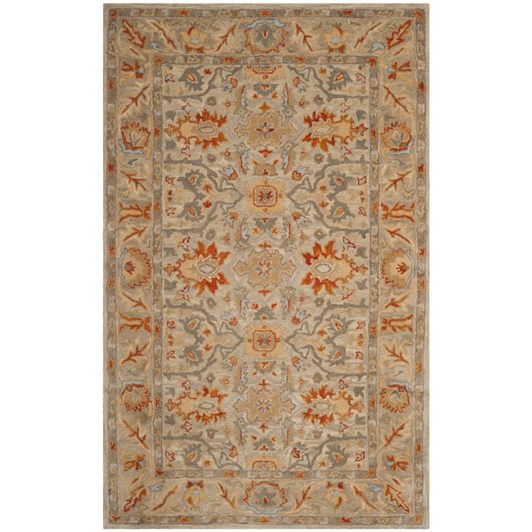 Elegant Antiquity Beige Wool 4' x 6' Hand-Tufted Area Rug