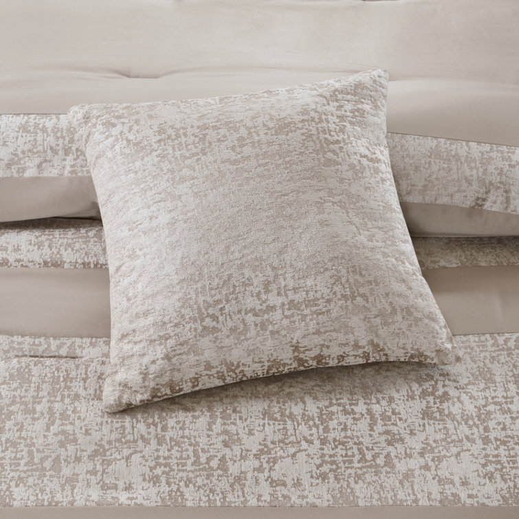 White Microfiber 7-Piece Queen Bedspread Set