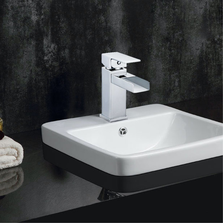 Calm Chrome Single-Hole Waterfall Bathroom Faucet